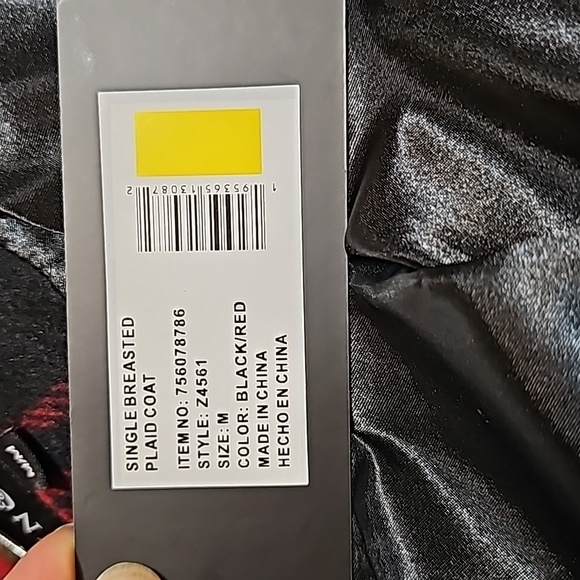 CYN & LUCA M Single Breasted Plaid Coat - Picture 11 of 11